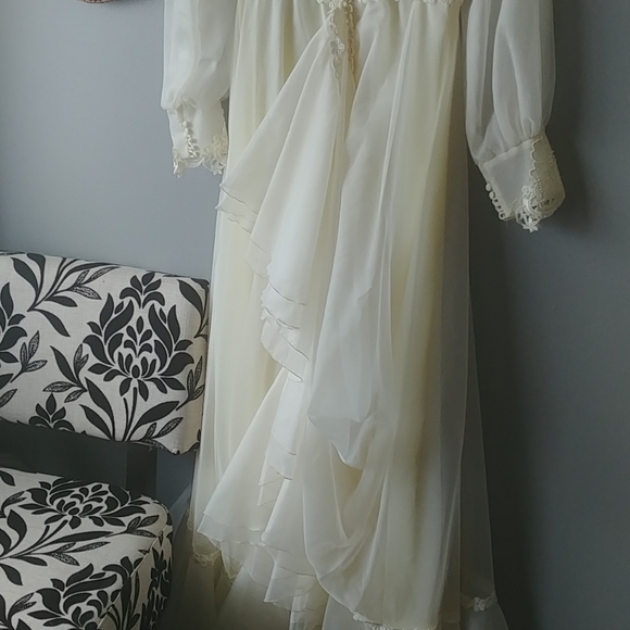 Vintage 70s Party Time Fashions wedding dress - Picture 7 of 11